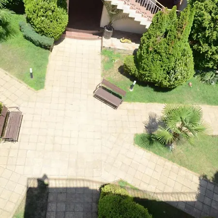 Appartement любимото синьо в *