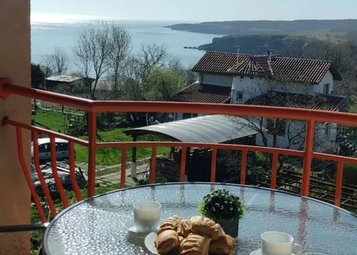 любимото синьо в Sinemoretz