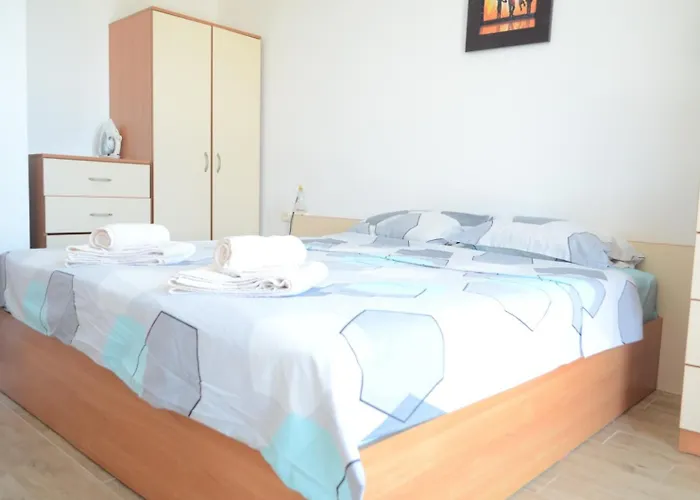 Appartement любимото синьо в *