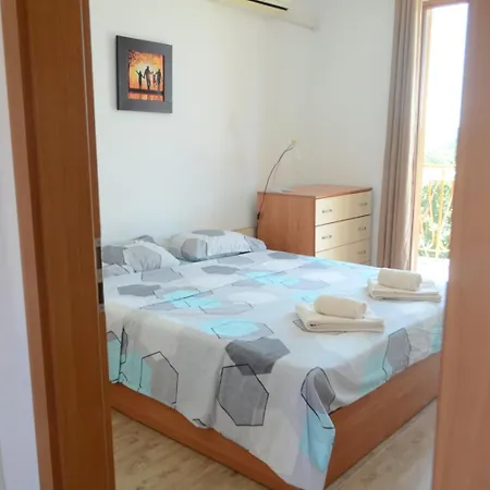 Apartament любимото синьо в Sinemorec